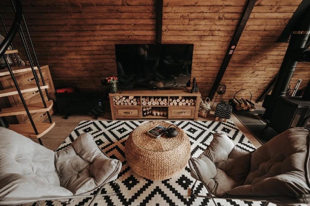 Nordik Cabin - Aframe With 2 Bedrooms Mărişel المظهر الخارجي الصورة
